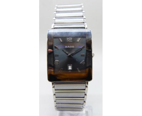 A Rado steel wristwatch with date aperture, 29mm including crown, boxed and with guarantee card and booklet
