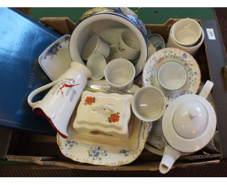 A boxed Royal Worcester cake plate, Japonesque chamber pot plus other china (two boxes)
