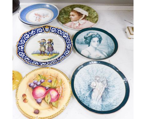   A group of eight Continental ceramic dishes, late 19th/20th century, largest 35 cmIncluding three hand painted portrait dis