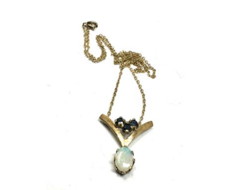 9ct gold opal &amp; sapphire necklace (2g) 