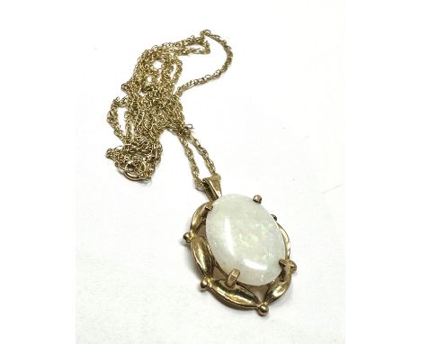 9ct gold opal pendant necklace weight opal measures approx 14mm by 10mm weight 2.8g 