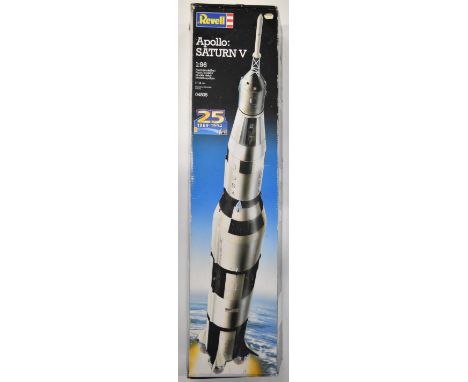 Revell 1:96 scale Apollo: Saturn V plastic model kit, 04085, in original box with instructions.