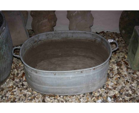 Galvanised Twin Handled Oval Wash Bath / Planter 72cms long plus a Galvansied Ridged Water Butt / Planter 55cms high