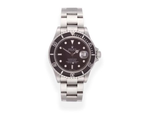 A Stainless Steel Automatic Calendar Centre Seconds Wristwatch, signed Rolex, Oyster Perpetual Date, model: Submariner, ref: 