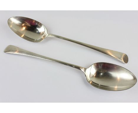 A pair of George V silver Old English pattern basting spoons Sheffield 1910, 10oz, 30cm