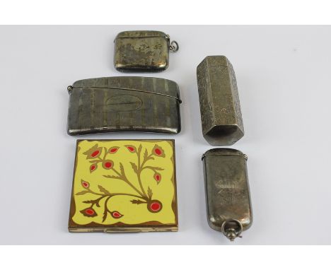A Victorian silver smelling salts bottle, Birmingham 1898 (presented), together with silver sovereign/Vesta case (monogrammed