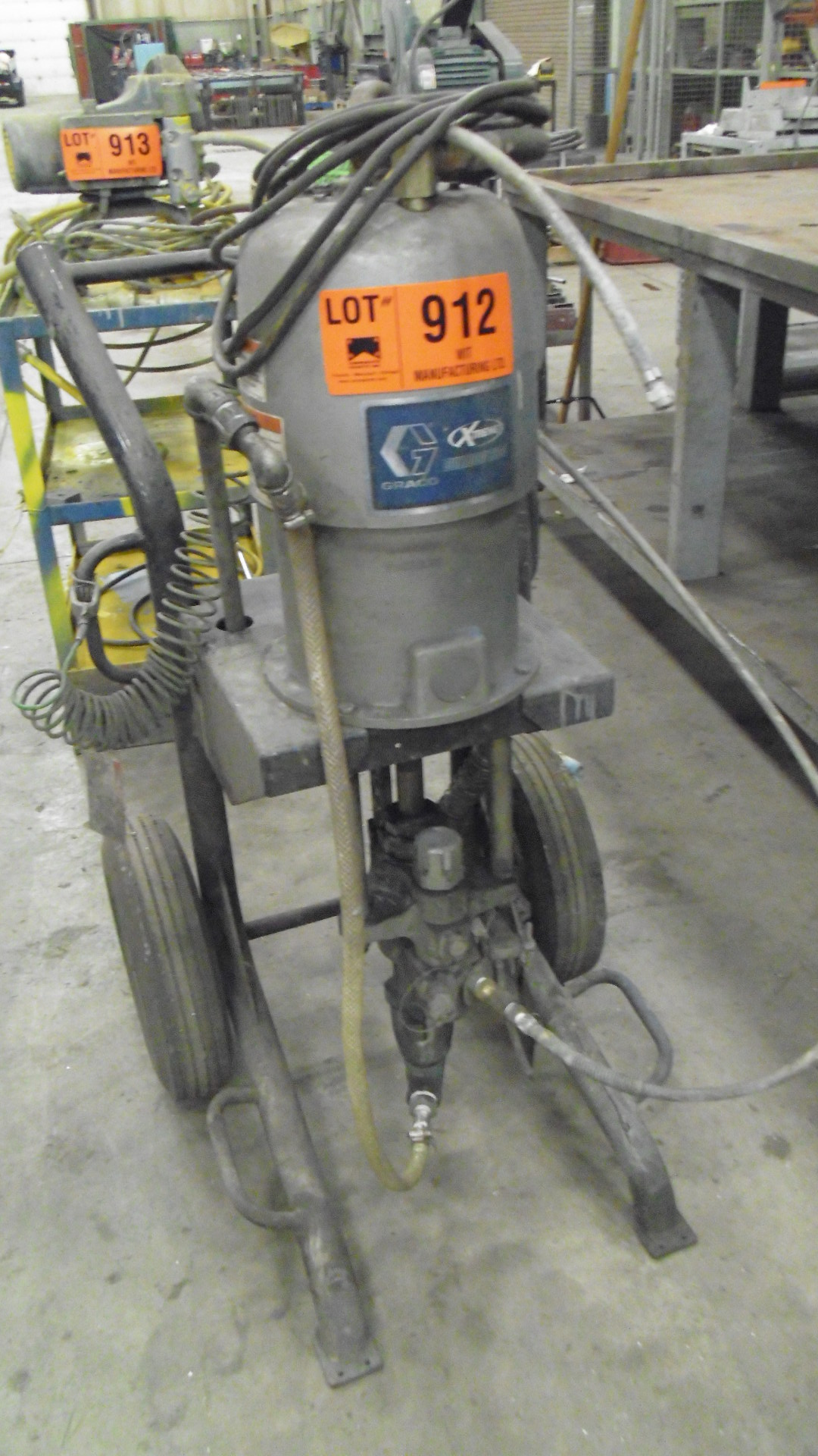 GRACO BULLDOG 33.1 PAINT SPRAYER (LOCATED IN CAMBRIDGE)