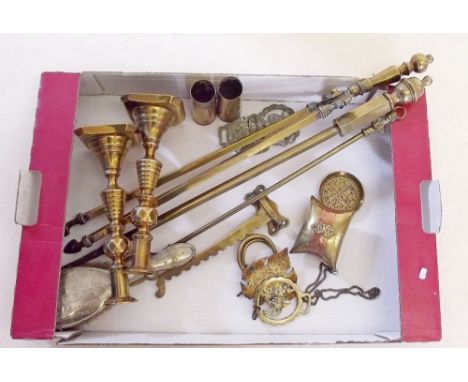 A brass toasting fork, 19th century tongs, a poker and various brass ware