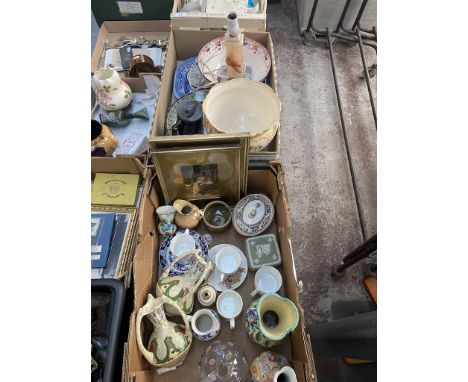 2 boxes of various ceramics to include Royal Doulton, onyx lamp, large vase, jugs, vases, Jasperware, studio pottery, etc. 