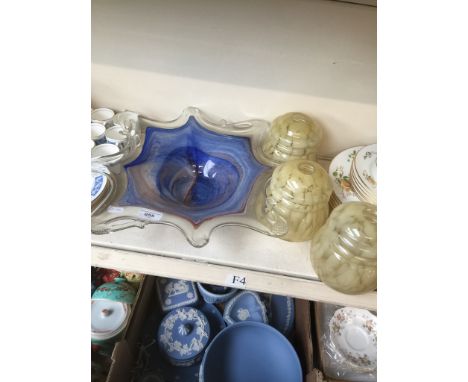 An art glass centrepiece appx 47cm across, with 3 vintage glass light shades 