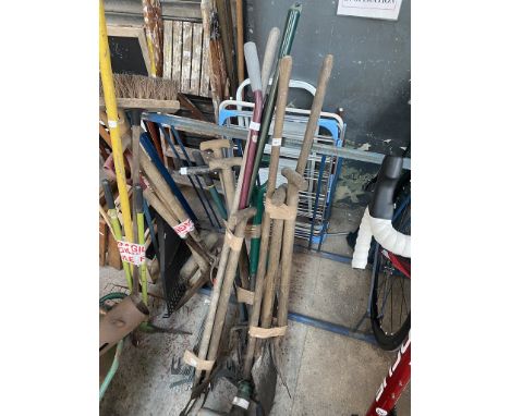 3 bundles of garden tools 