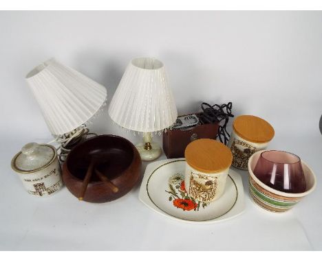 Lot to include a pari of onyx table lamps, a vintage Zett 150 folding slide projector, kitchen storage jars and similar.