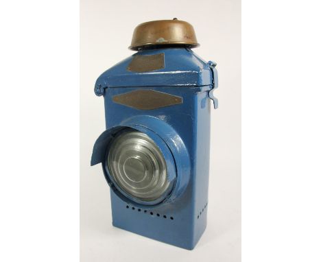 An L.M.S crossing gate lamp, no interior