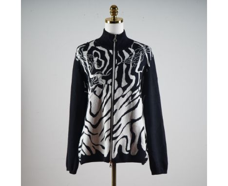 Bold, stylish, and performance-driven, this striking full-zip knit jacket from Daily Sports, Born in Sweden, fuses Scandinavi
