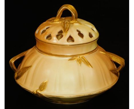 A Royal Worcester blush ivory bulbous potpourri vase and cover, decorated with flowerheads , shape code 1326, c1907, 10cm H. 