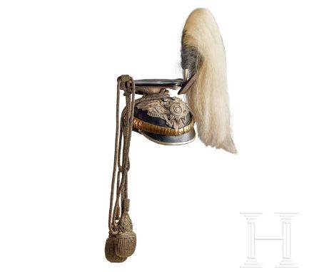 Hannover - Helm für Offiziere im Königs-Ulanen-Regiment Nr. 13 Schwarz gelackte Lederglocke mit rundem, grün gefüttertem Vord