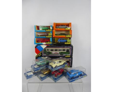 Vintage Die Cast Boxed Solido Model Cars, including Cadillac Commerciale 4060, Duesenberg jSpider 4035, Citroen 2 CV Yellow, 