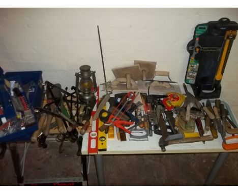 A QUANTITY OF ASSORTED TOOLS ETC.