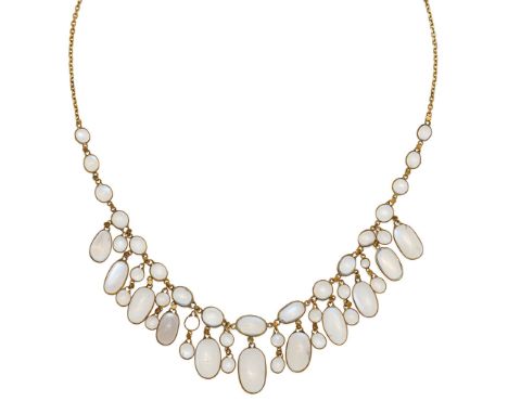 MONDSTEIN-COLLIER. Herkunft: England. Datierung: Um 1915/1920. Material: 585/- Gelbgold, getestet. Gesamtgewicht: ca. 11,5 g.