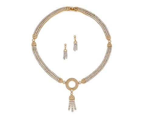 DIAMANT-SET: COLLIER UND OHRSTECKER. Herkunft: Deutschland. Material: 750/- Gelbgold, getestet. Gesamtgewicht: ca. 86,0 g. Ma