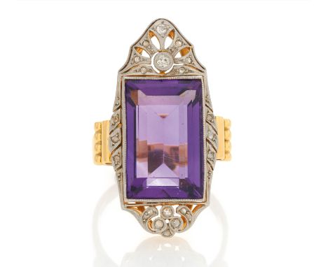 AMETHYST-DIAMANT-RING. Datierung: Um 1950. Material: 585/- Gelbgold, Punze, Platin, getestet. Gesamtgewicht: ca. 10,5 g. EU-R