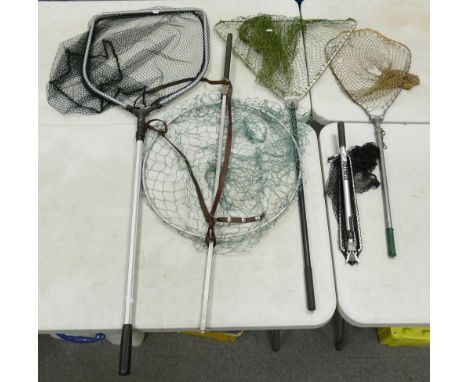 A collection of vintage Hardy , Leeda , Diawa &amp; similar landing nets(5): 