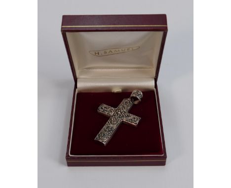 Large ornate silver cross, 18g: 