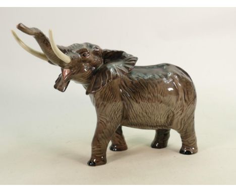 Beswick large elephant -trunk stretching 998: 26cm in height. 