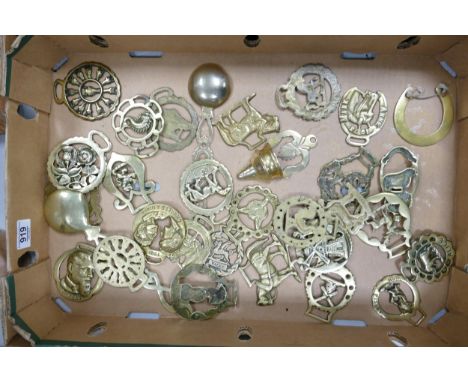 A Collection of Vintage Horse Brasses: 