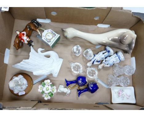 A mixed collection of items to include Portmerion parian jug: Portmerion small mantle clock, crystal ornaments, Aynsley flowe