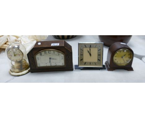 A collection of vintage clocks(4): 