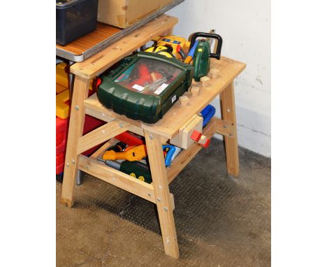 NOVELTY CHILDS WORKBENCH WITH TOOLS     