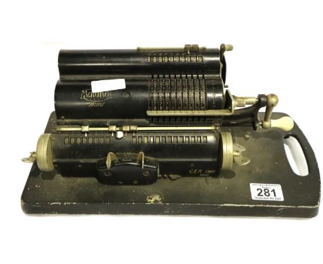 The Muldivo Calculating Machine Co, London analogue calculator model CER 33617. P&amp;P Group 3 (£25+VAT for the first lot an
