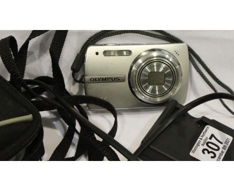 Olympus HyperCrystal LCD camera with case and charger. P&amp;P Group 2 (£18+VAT for the first lot and £3+VAT for subsequent l