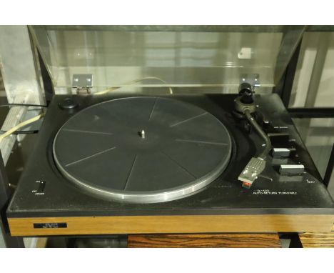 JVC JL-A20 auto-return turntable. Not available for in-house P&P, contact Paul O'Hea at Mailboxes on 01925 659133Condition Re