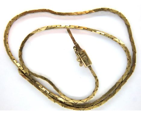 Broken 9ct gold chain, 6.6g. P&amp;P Group 1 (£14+VAT for the first lot and £1+VAT for subsequent lots) 