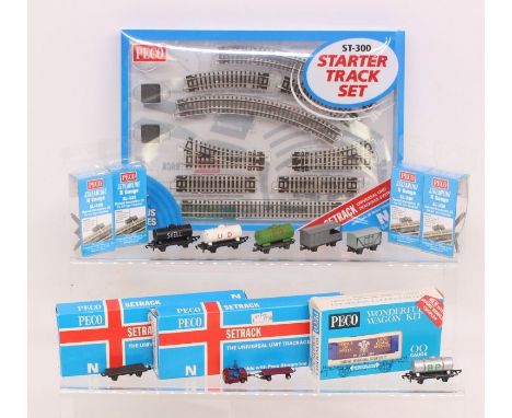 N Gauge: A collection of assorted boxed and unboxed N Gauge items to comprise: a boxed Graham Farish BR 47231 locomotive, Ref