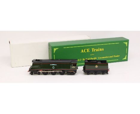 ACE Trains:&nbsp;A boxed ACE Trains, O Gauge, 4-6-2 'Bulleid Pacific' locomotive and tender, 'Winston Churchill' 34051. Origi