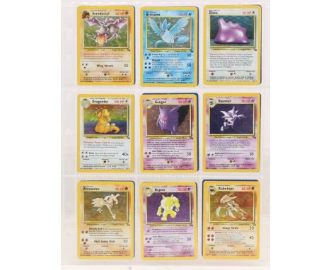 Pokémon: A complete Pokémon (mostly) Unlimited Fossil Set, comprising 62 cards, including 1st Edition: Moltres (27/62), Sands