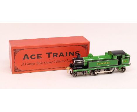 ACE Trains: A boxed ACE Trains, O Gauge, Electric 4-4-2 Tank Locomotive Southern 2001, Reference E/2SR. Original box with dis