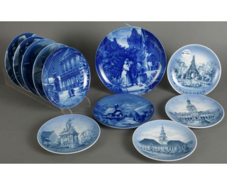 Elftlgs. Konvolut Ansichts- und Weihnachtsteller. Berlin Design / Royal Copenhagen 20. Jh. Porzellan, unterglasurblau bemalt;