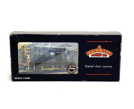 A Bachmann branch line OO gauge locomotive, 32-110 diesel shunter 13029, boxed 