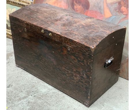 A domed wooden travel trunk, 90cm wide 