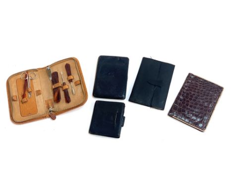 A small lot of gents wallets to include Mappin &amp; Webb, alligator with 9ct gold edge, vanity set etc 