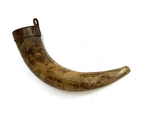 A horn powder flask, metal mounted, approx. 37cmL 