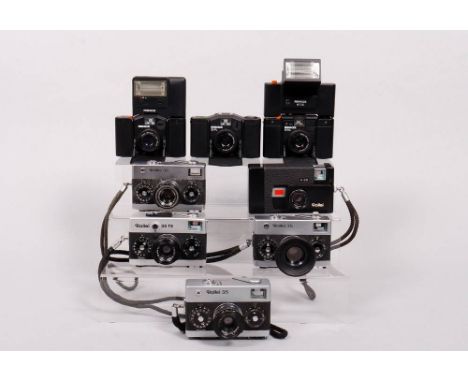 8 Kleinbild-Kameras, Rollei/Minox, 1970er/80er Jahre 3x Rollei 35, 1x Rollei 35 TE, 1x Rollei A 26, 1x Minox 35 PL, 1x Minox 
