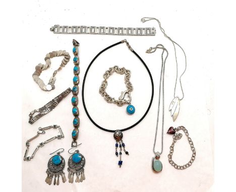Qty of silver jewellery inc turquoise stone set, amethyst, mother of pearl etc - total weight 167g 