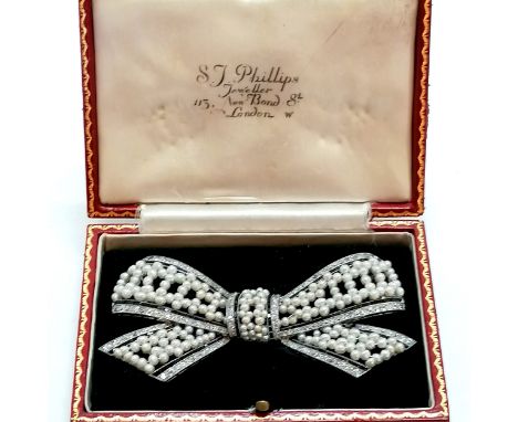 Large scale antique bow brooch set with diamond / pearl / black stone with continental owl mark to pin in original fitted box
