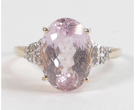 Ladies 9ct gold ring set with single pale pink stone, size U,3.5g. 