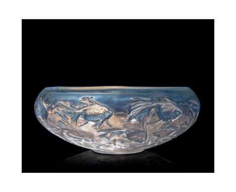  RENÉ LALIQUE (1860-1945) CYPRINS BOWL, NO. 379 designed 1921opalescent, with fumed iridescent finishstencilled R. LALIQUE FR